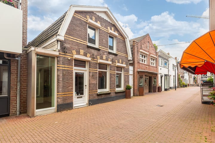 Photo 2 of Houtstraat 17
