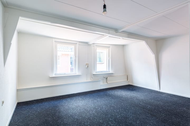 Foto 13 van Houtstraat 17