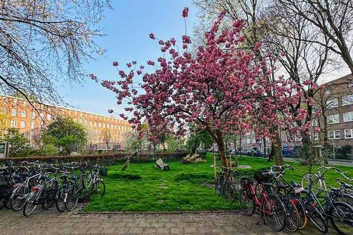 Bekijk foto 36 van Afrikanerplein 7-H