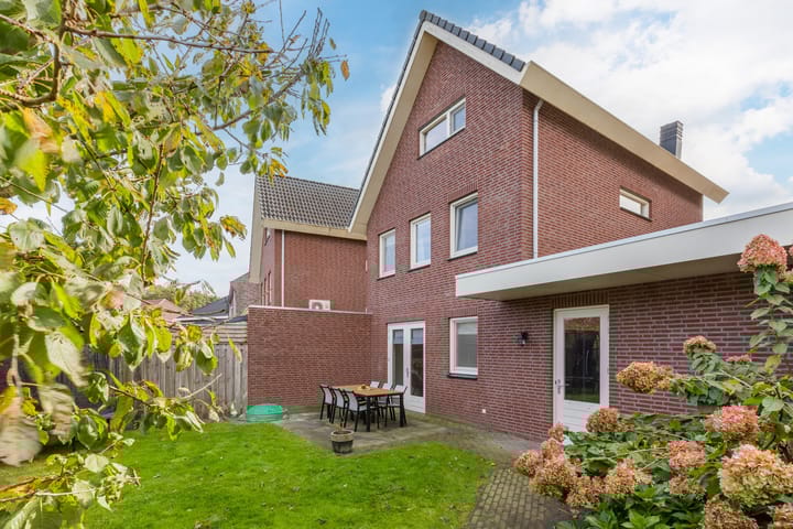 Foto 28 van Vliespas 24