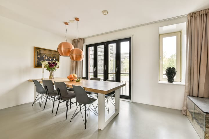 Foto 18 van Emmy Andriessestraat 6