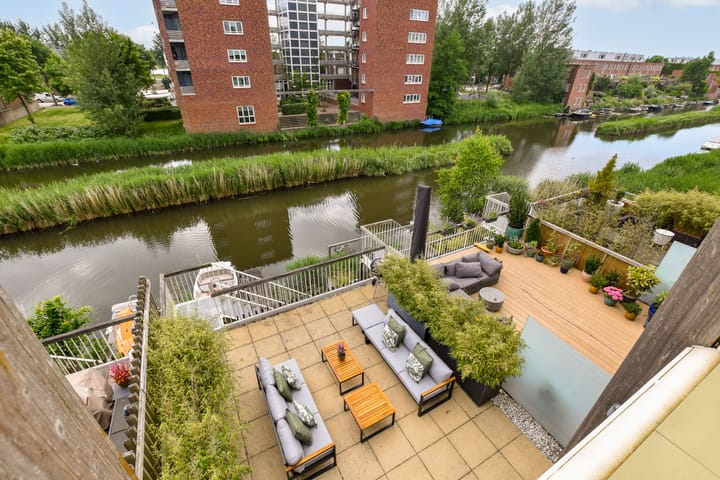 Foto 37 van Emmy Andriessestraat 6