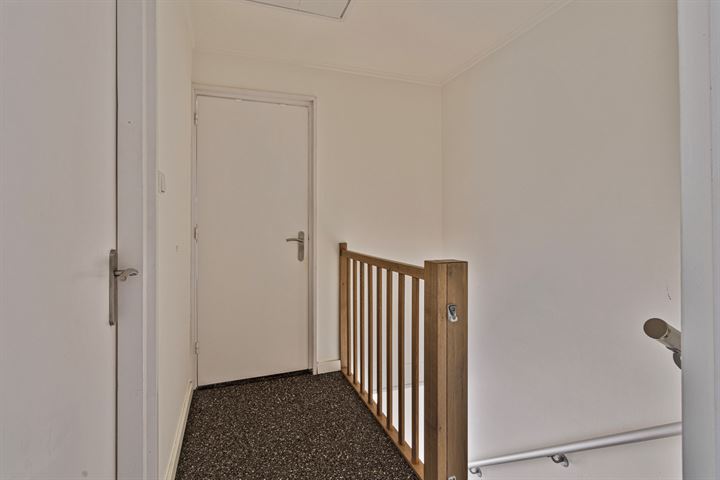 View photo 16 of Schandelerstraat 84