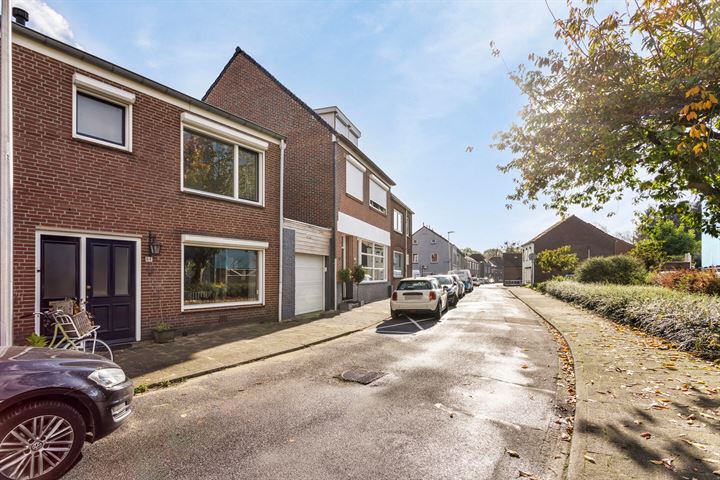 View photo 37 of Schandelerstraat 84