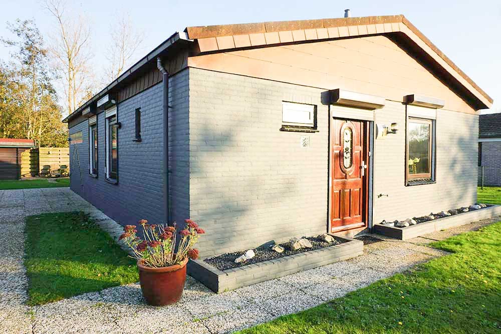 Photo 2 of Dotterbloem 1