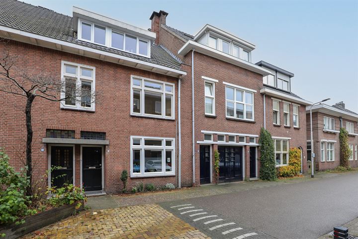 Bekijk foto 48 van Evertsenstraat 19