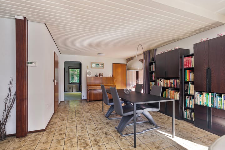 Foto 10 van Molenstraat 1