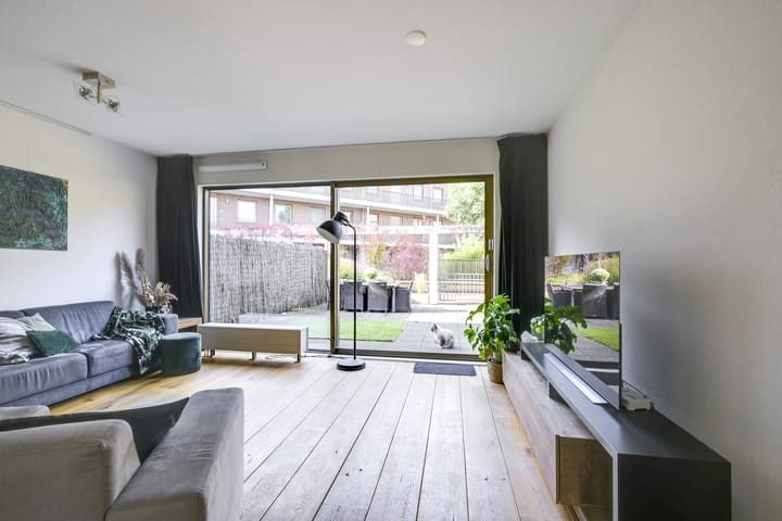 Foto 12 van Count Basiestraat 3