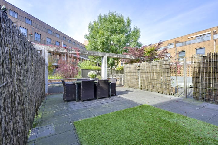 Foto 17 van Count Basiestraat 3