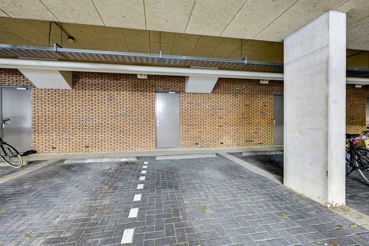 Foto 33 van Count Basiestraat 3