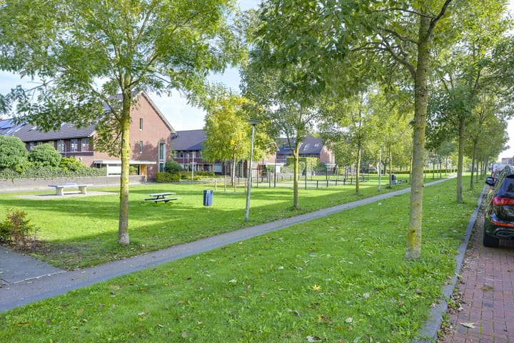 Foto 37 van Count Basiestraat 3