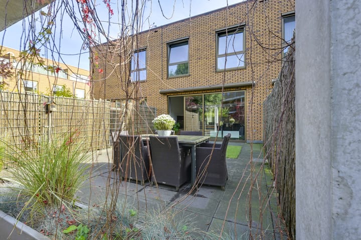 Foto 21 van Count Basiestraat 3