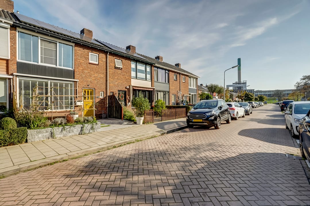 Photo 2 of Perkstraat 47