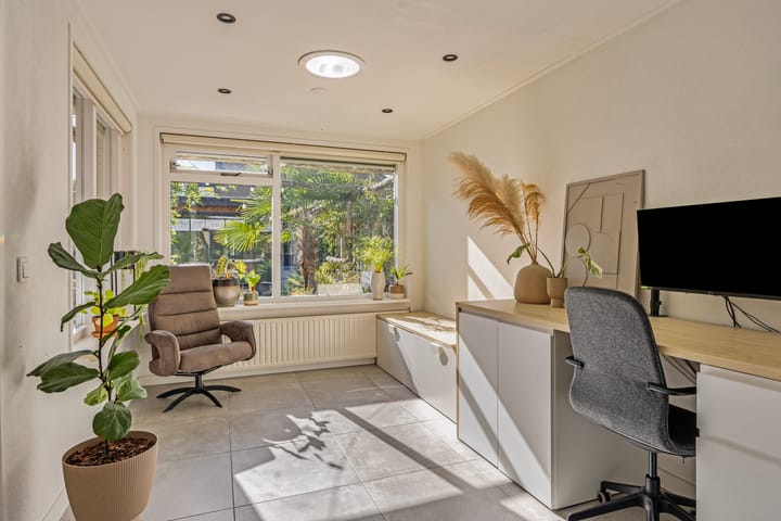 Foto 8 van Anna van Lintelolaan 10