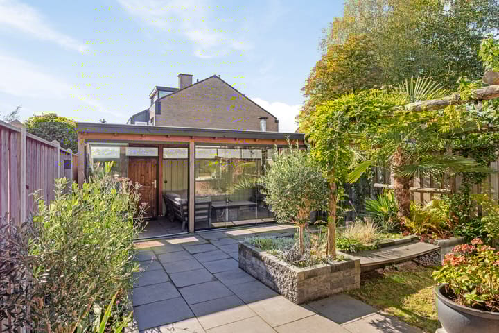 Foto 25 van Anna van Lintelolaan 10