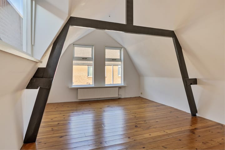 Foto 8 van P.C. Bothstraat 66