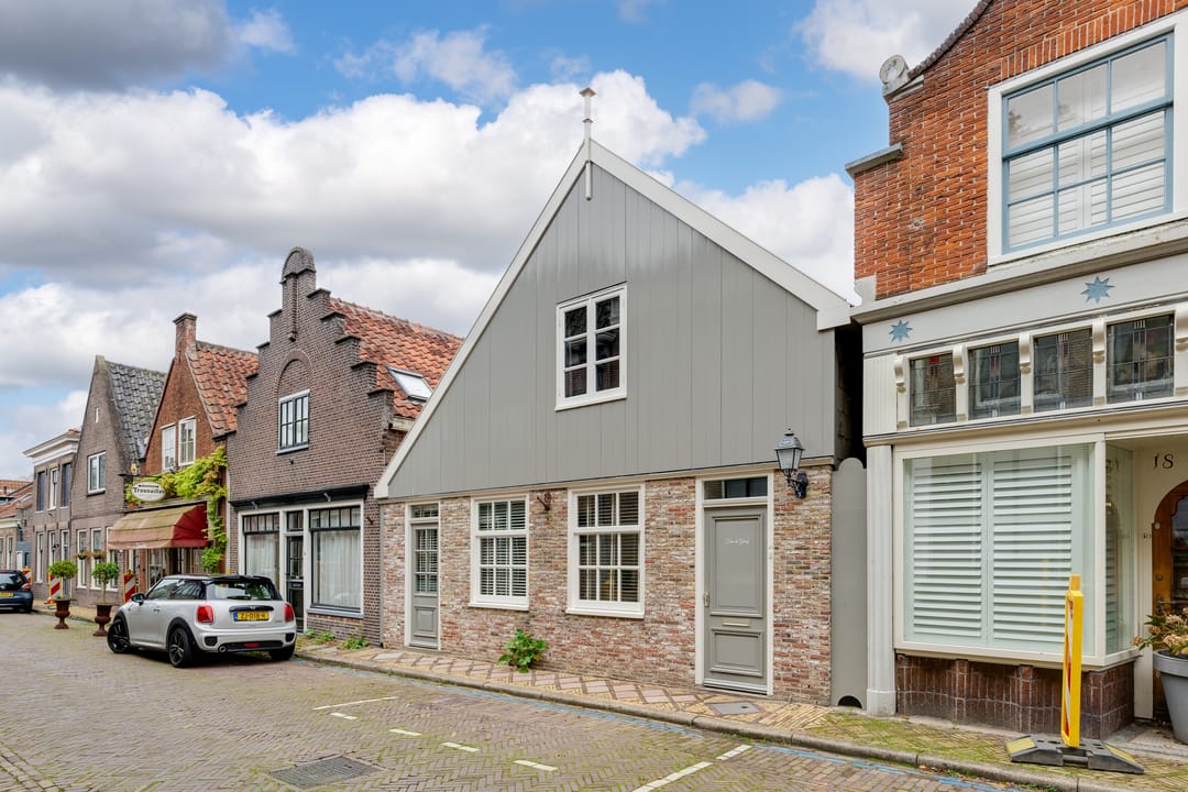 Photo 1 of Lingerzijde 42