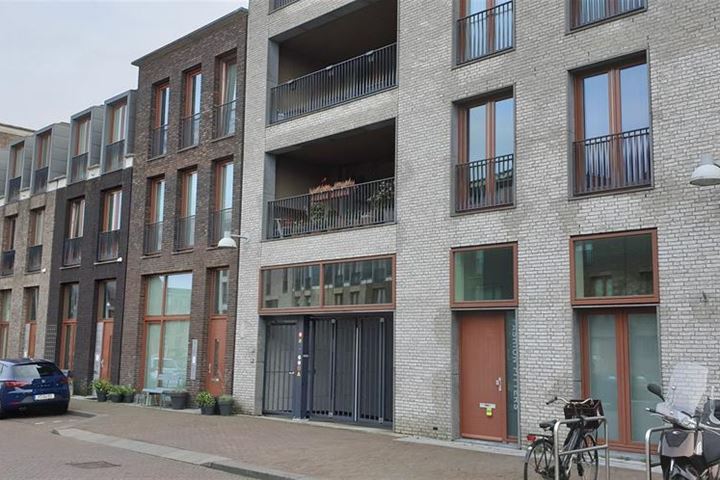 Bekijk foto 1 van Loes van Marlestraat 34