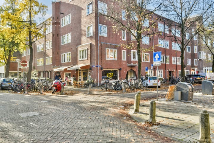 Photo 25 of Jan Maijenstraat 10-3