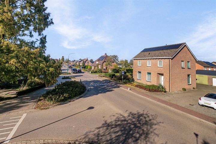 View photo 39 of Hoogeindsestraat 13