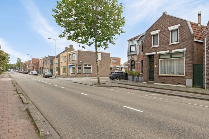 Foto 31 van Spoorstraat 258