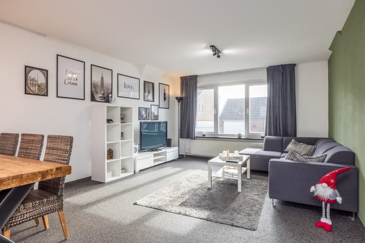 Photo 8 of Erensteinerstraat 70