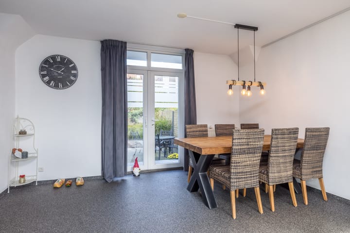 Photo 10 of Erensteinerstraat 70