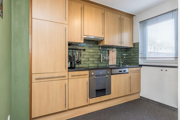 Photo 12 of Erensteinerstraat 70