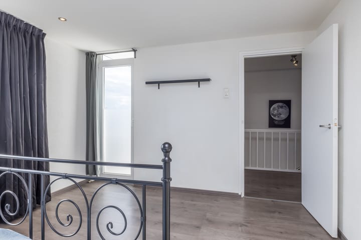 Photo 21 of Erensteinerstraat 70