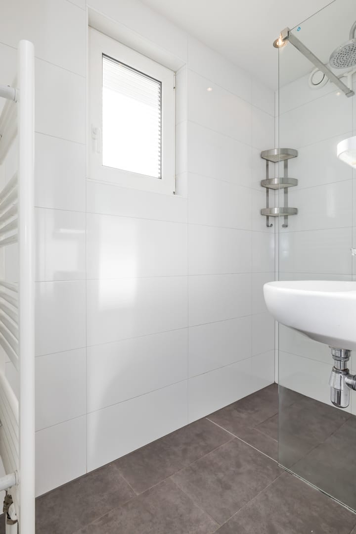 Photo 24 of Erensteinerstraat 70