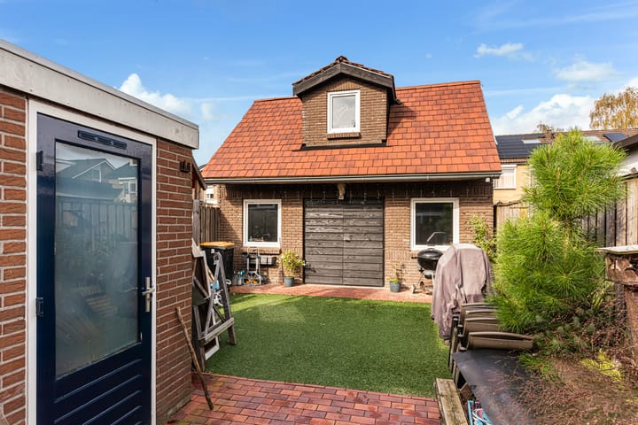 Photo 22 of Lijsterbeslaan 25