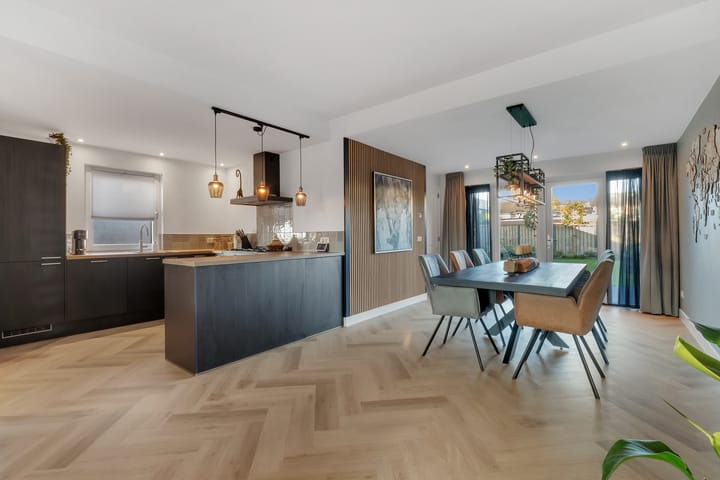 Photo 2 of G J Piksenstraat 16