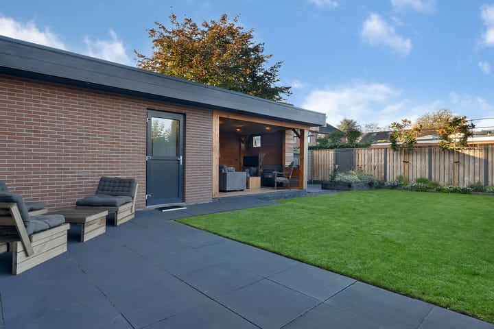 Photo 8 of G J Piksenstraat 16