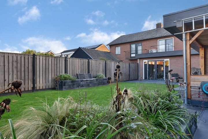 Photo 5 of G J Piksenstraat 16