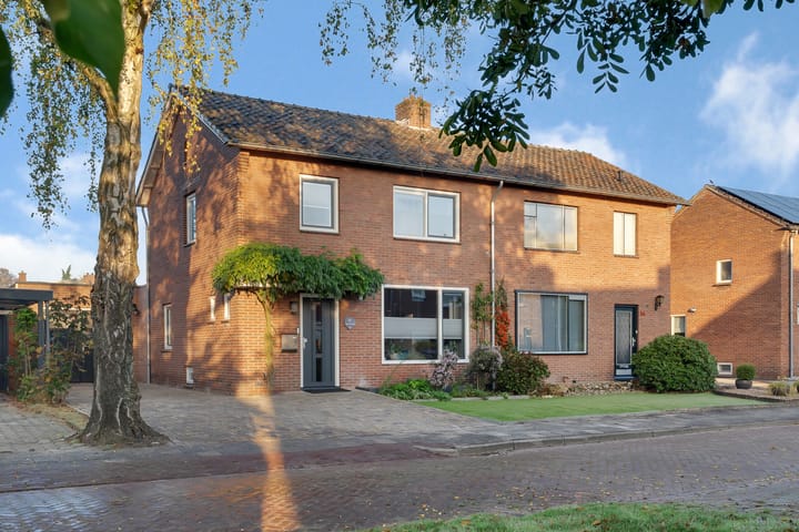 Photo 35 of G J Piksenstraat 16