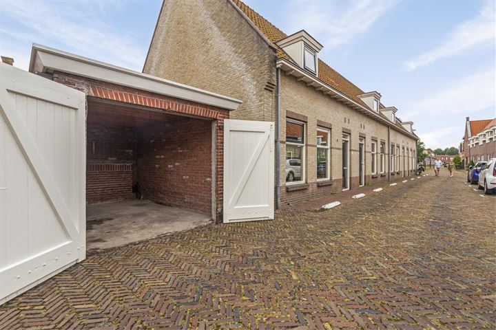 Bekijk foto 18 van Commandeursstraat 1