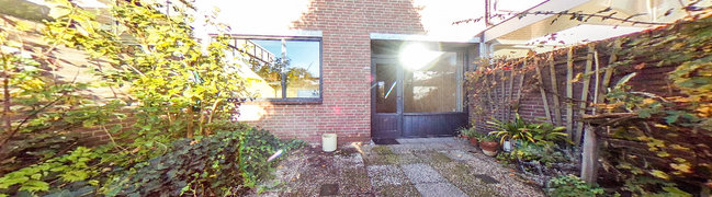 View 360° photo of Achtertuin of de Schutter 17