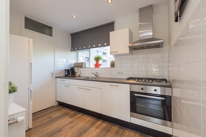 Photo 6 of Aert van Neslaan 402