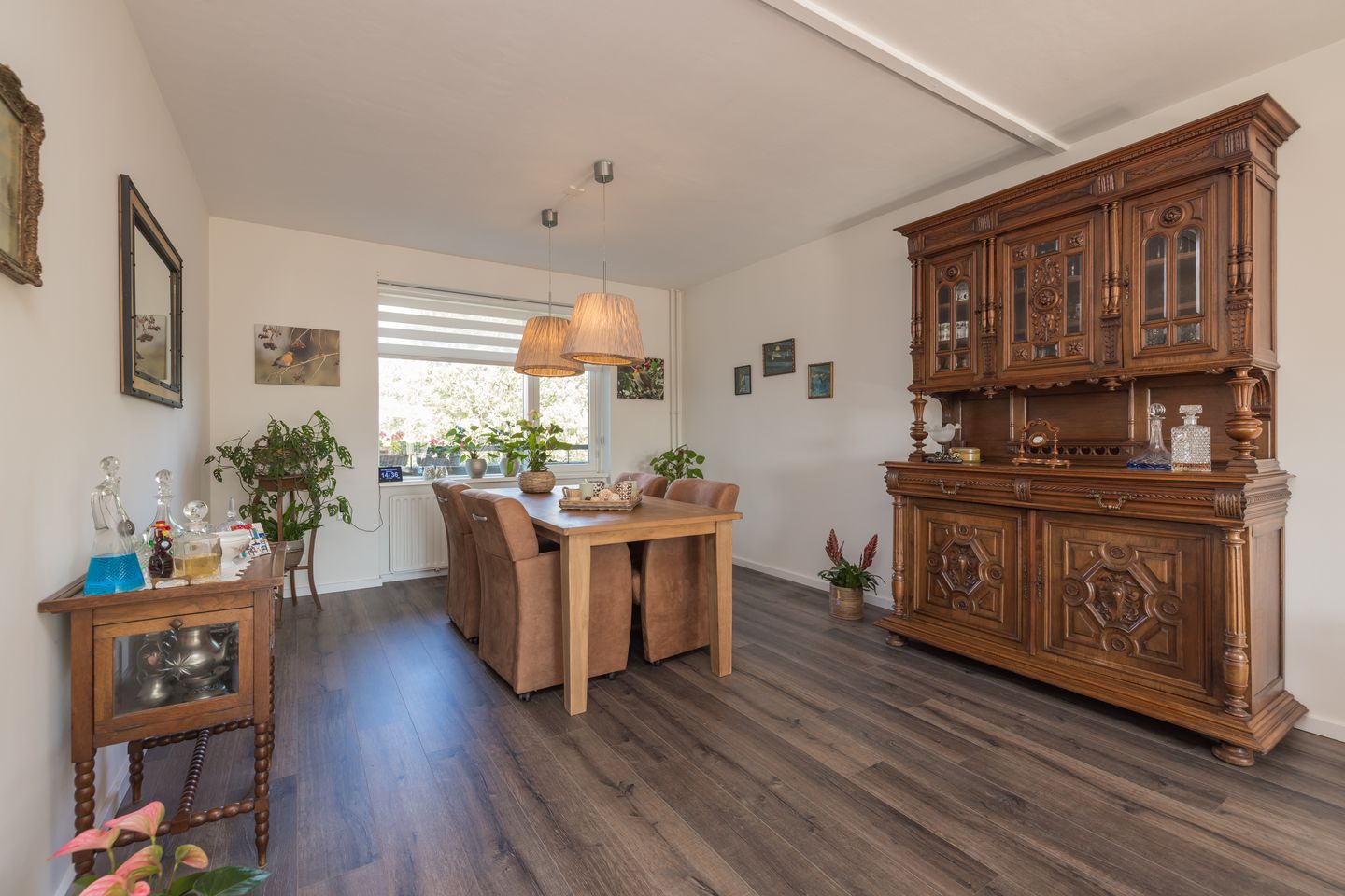 Photo 1 of Aert van Neslaan 402