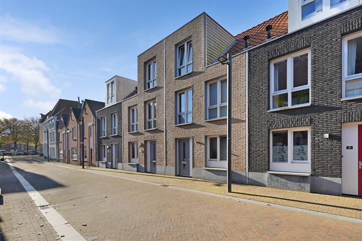 Bekijk foto 35 van Kleine Kerkstraat 11