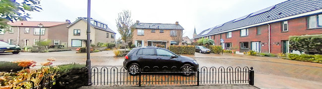 View 360° photo of Voortuin of Van Rootselaarstraat 2