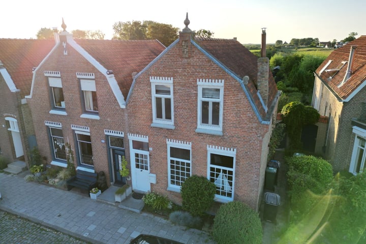 Bekijk foto 1 van Zwinstraat 18