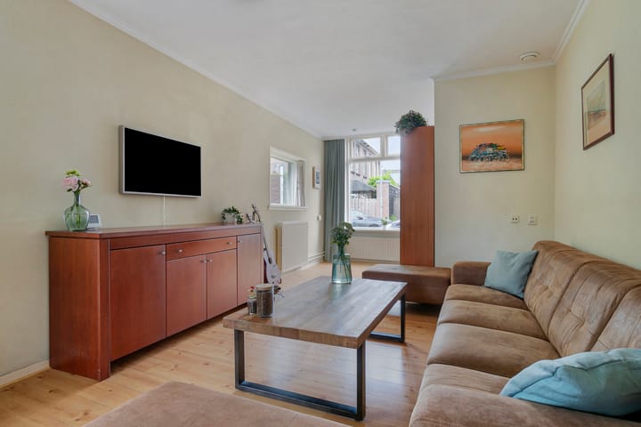 Photo 10 of Koningin Wilhelminastraat 11