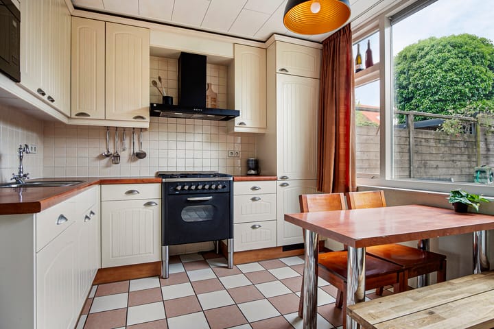 Photo 17 of Koningin Wilhelminastraat 11