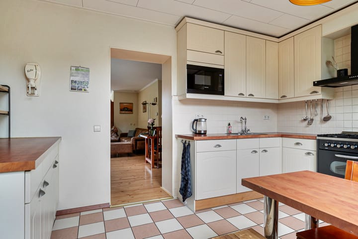 Photo 20 of Koningin Wilhelminastraat 11