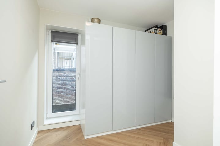 Photo 19 of van Echtenstraat 16-12