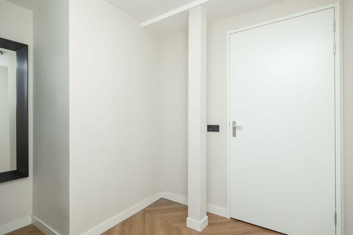 Photo 20 of van Echtenstraat 16-12