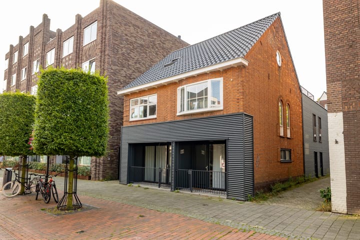 Photo 34 of van Echtenstraat 16-12