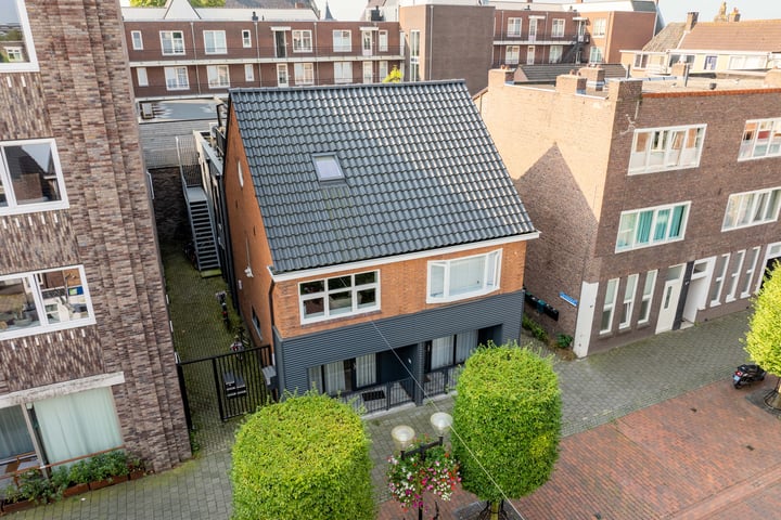 View photo 37 of van Echtenstraat 16-12