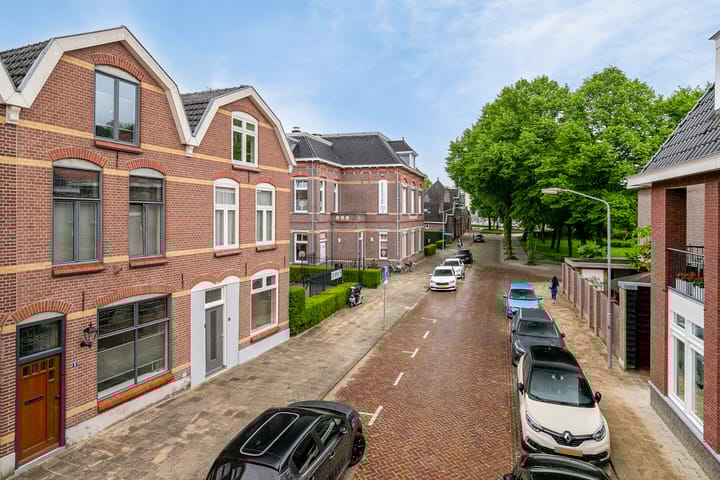 Photo 49 of Koningin Wilhelminastraat 11